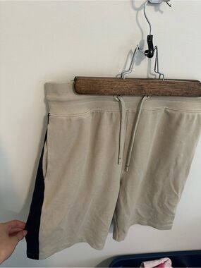 Zara man shorts with side stripe